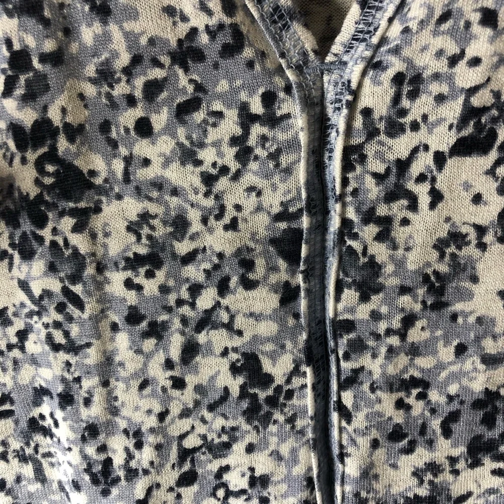 ATHLETA blue and white tank back cutout - Picture 2 of 4